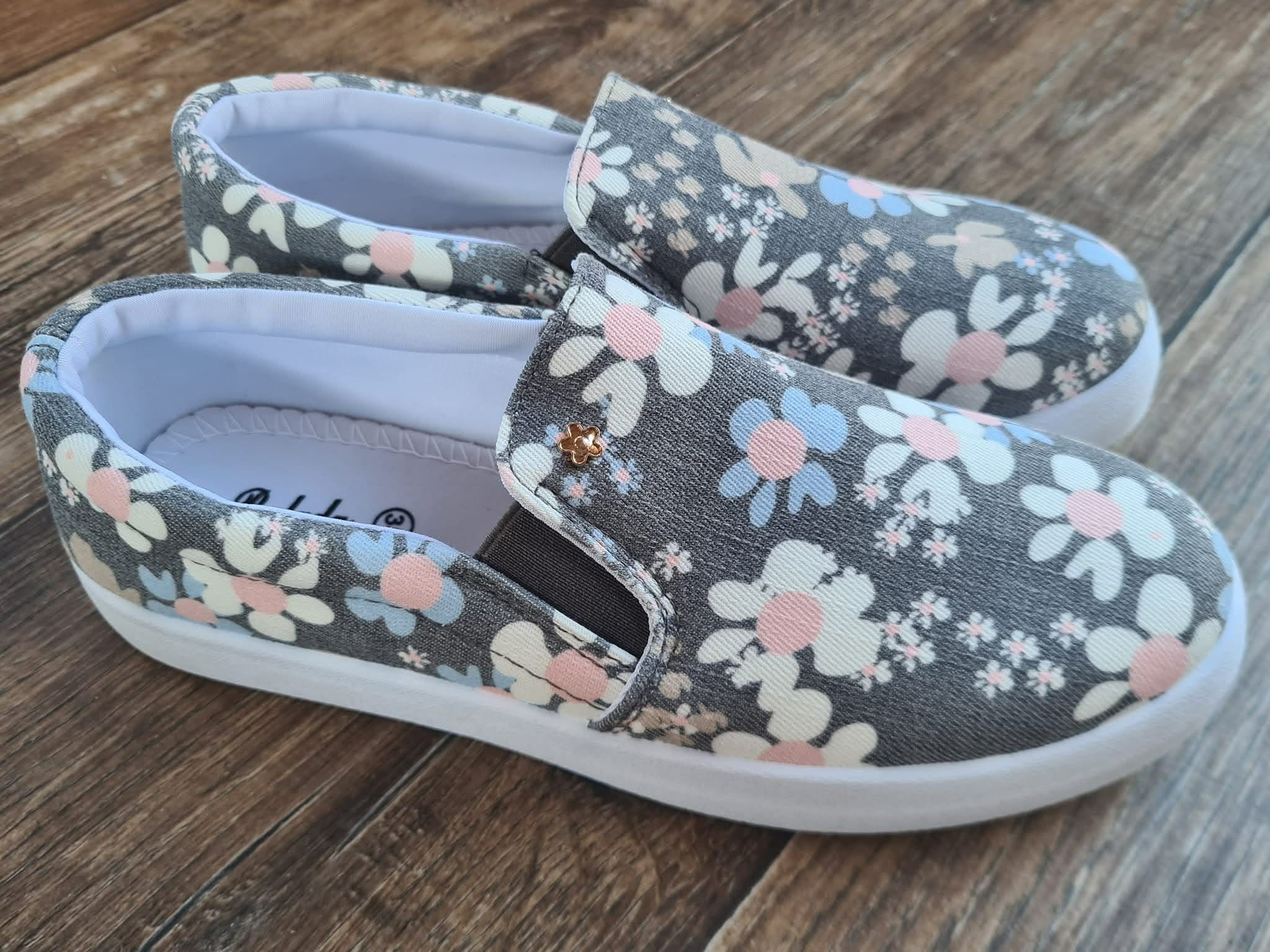 Obrázek Květinové slip-on
